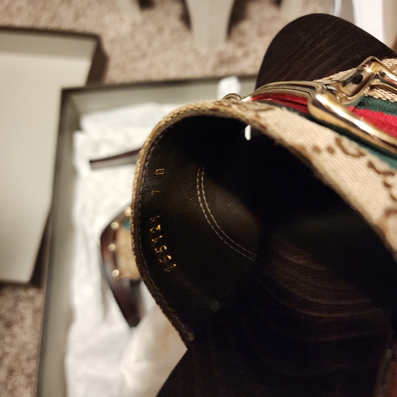 Gucci Heels - Picture 6 of 7